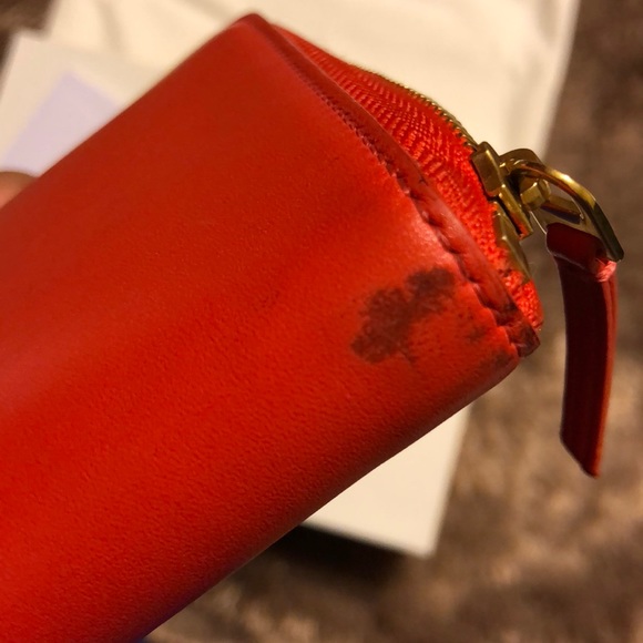 Celine Wallet ❤️ - Picture 4 of 8